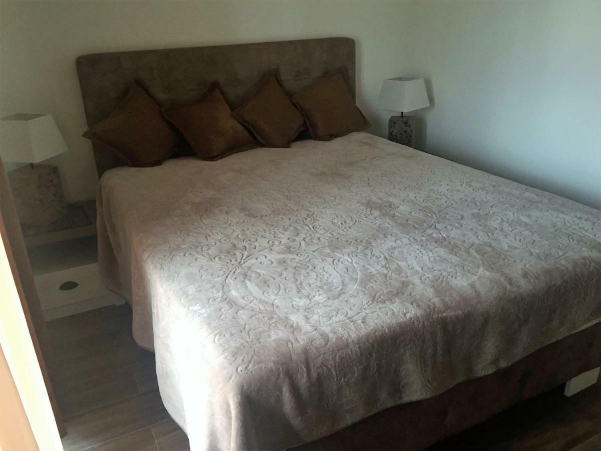 Eko Apartmani Krackovic Golubovci Kültér fotó