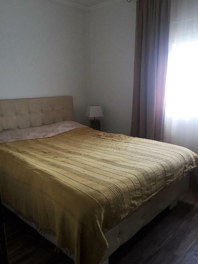 Eko Apartmani Krackovic Golubovci Kültér fotó